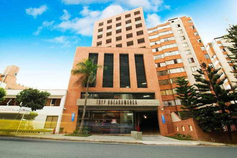 Hotel Bari Μπουκαραμάνγκα Εξωτερικό φωτογραφία